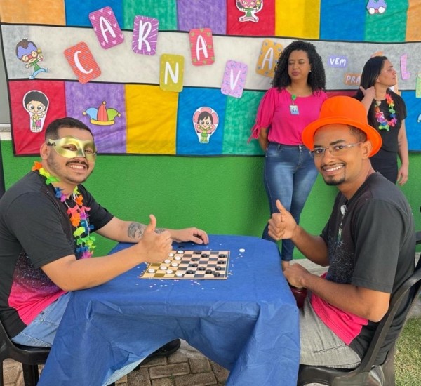 Hospital Estadual de Luziânia promove folia para pacientes e colaboradores